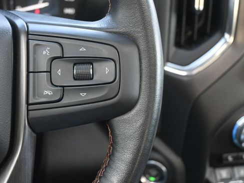 Used 2022 GMC Sierra 3500 AT4 w/ AT4 Premium Plus Package image 36