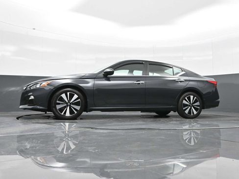 Used 2022 Nissan Altima 2.5 SV image 31