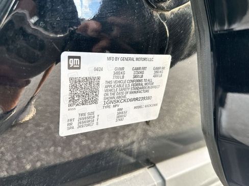 Certified 2024 Chevrolet Suburban LT image 33