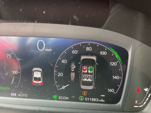 Used 2023 Honda Accord Sport image 3