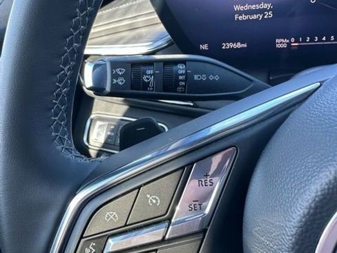 Used 2025 Buick Enclave Preferred image 24