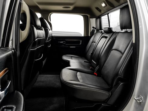 Used 2015 RAM 1500 Laramie w/ Convenience Group AWD/4WD image 21