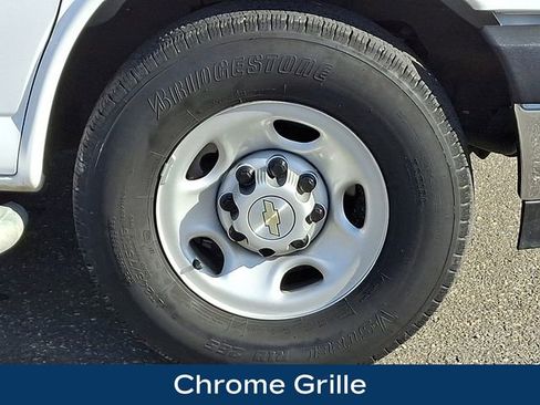 Used 2024 Chevrolet Express 2500 Work Van w/ Driver Convenience Package image 12