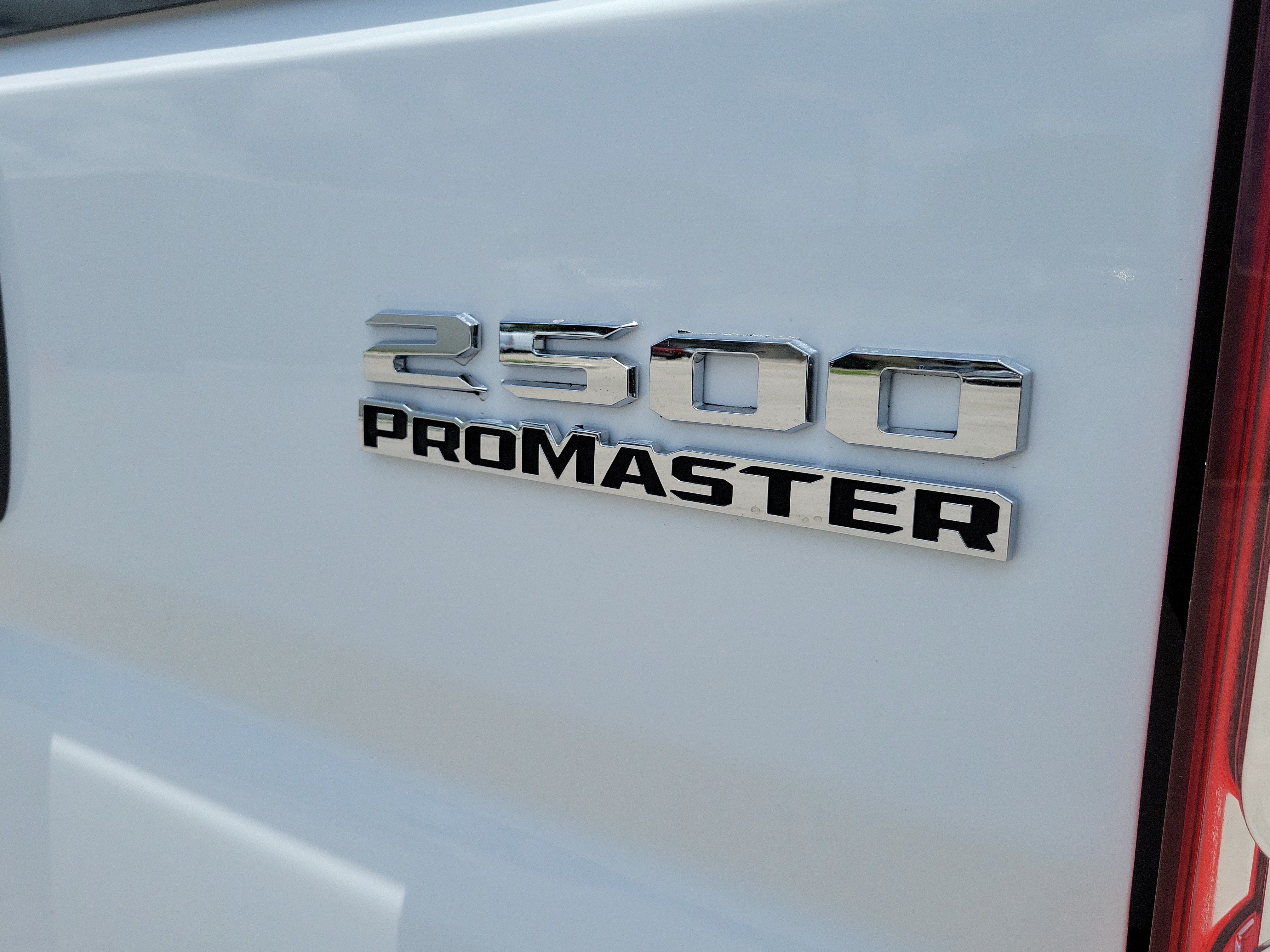 Used 2025 RAM ProMaster 2500 w/ U-Haul Equipment Group FWD image 29