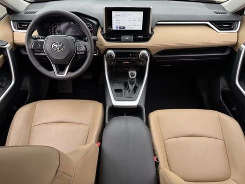 Used 2025 Toyota RAV4 XLE Premium image 11