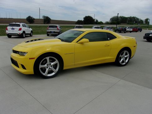 Used 2014 Chevrolet Camaro SS RWD image 6