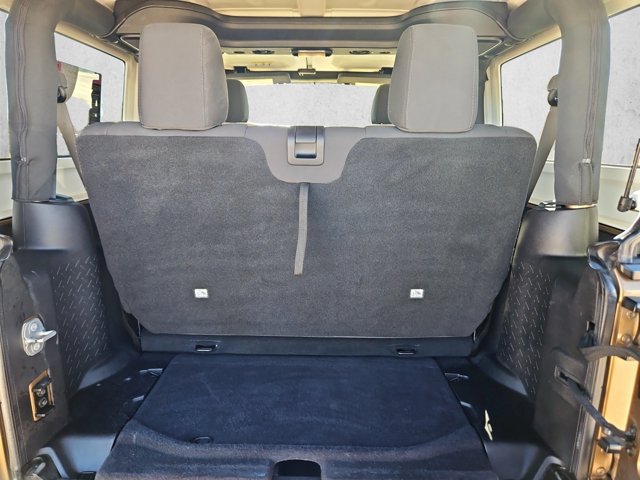 Used 2015 Jeep Wrangler Sport w/ Quick Order Package 24S AWD/4WD image 6