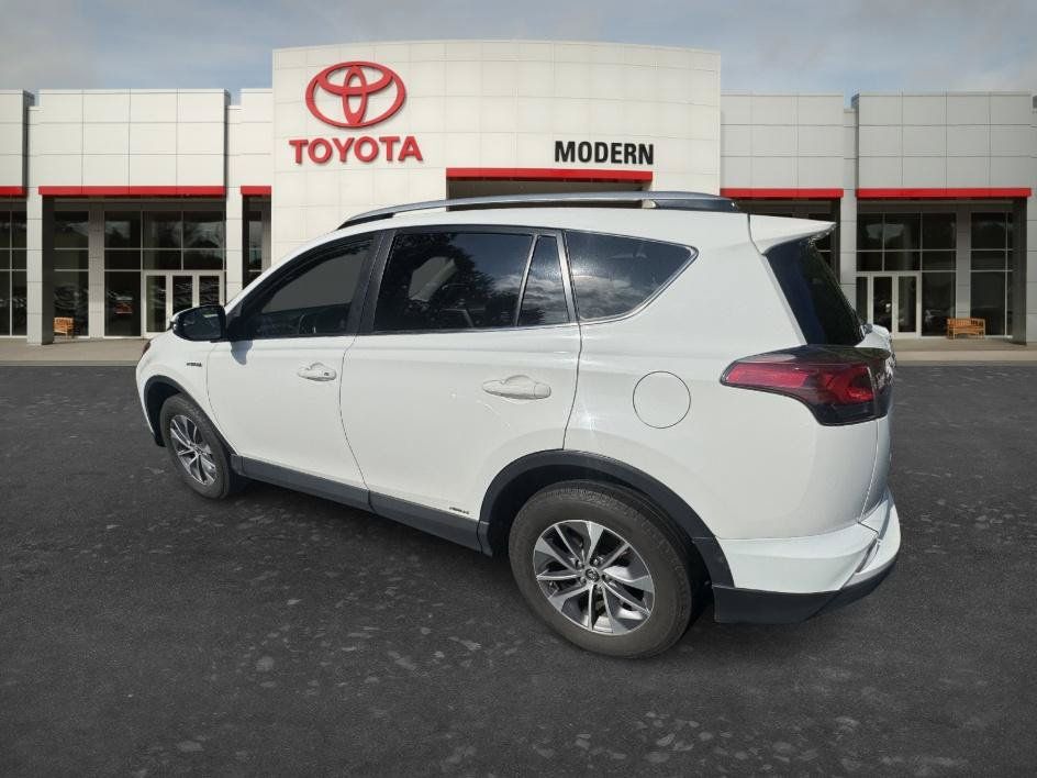 Used 2018 Toyota RAV4 LE AWD/4WD image 20