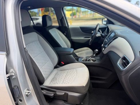 Used 2021 Chevrolet Equinox LT FWD image 14