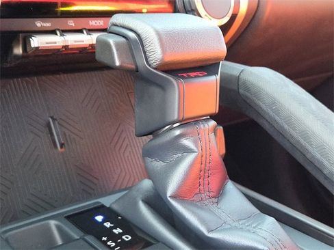 Used 2024 Toyota Tacoma TRD Off-Road image 23