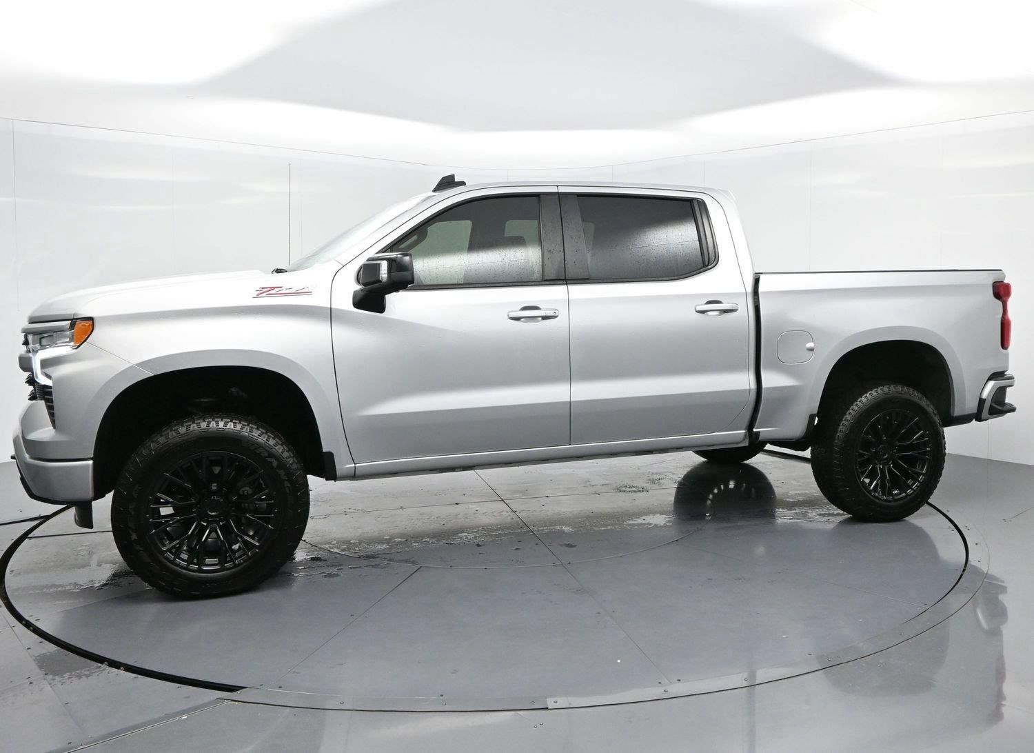 Used 2022 Chevrolet Silverado 1500 RST w/ RST All Star Premium Package AWD/4WD image 4