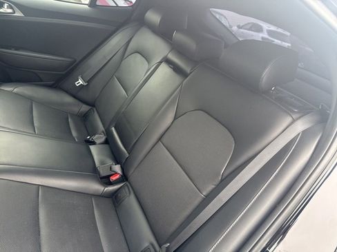 Used 2020 Kia Stinger GT1 AWD/4WD image 31
