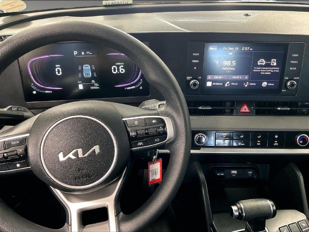 Used 2023 Kia Sportage LX AWD/4WD image 19