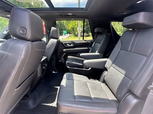 Used 2024 Chevrolet Tahoe RST w/ Luxury Package AWD/4WD image 19