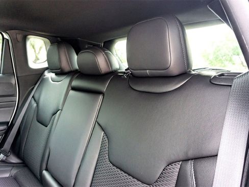 New 2026 Jeep Compass Latitude image 17