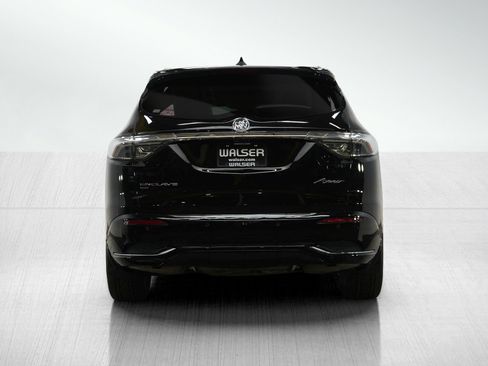 Used 2024 Buick Enclave Avenir image 4