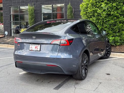 Used 2022 Tesla Model Y Long Range AWD/4WD image 11