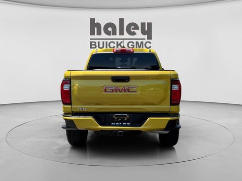 Used 2023 GMC Canyon AT4 AWD/4WD image 4