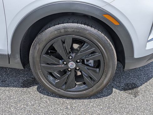 Certified 2024 Buick Encore GX Preferred FWD image 9