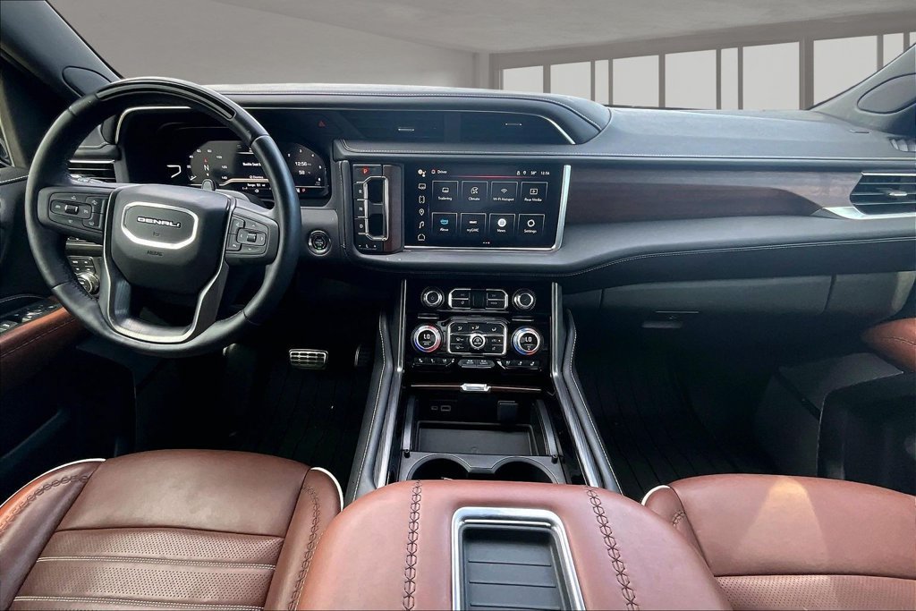 Used 2023 GMC Yukon Denali Ultimate AWD/4WD image 14