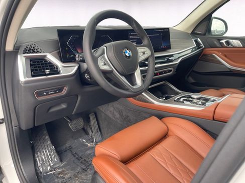 Used 2026 BMW X7 xDrive40i image 10