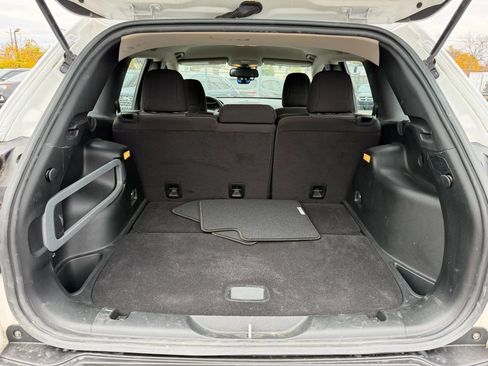 Used 2017 Jeep Cherokee Sport image 14