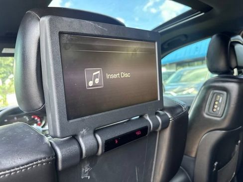 Used 2019 Dodge Durango R/T w/ Technology Group AWD/4WD image 13