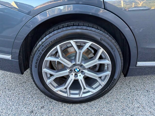 Used 2022 BMW X7 xDrive40i AWD/4WD image 20