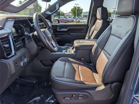 Used 2024 GMC Sierra 2500 Denali w/ Denali Reserve Package AWD/4WD image 19
