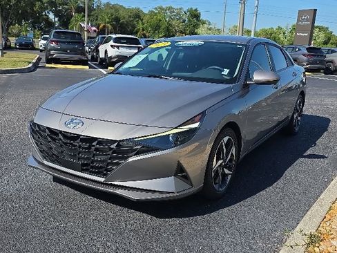 Certified 2023 Hyundai Elantra SEL w/ Convenience Package FWD image 2