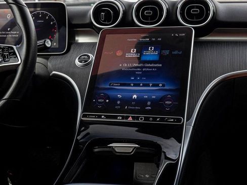 Used 2025 Mercedes-Benz C 300 4MATIC Sedan image 20