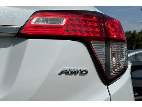 Used 2020 Honda HR-V EX image 16