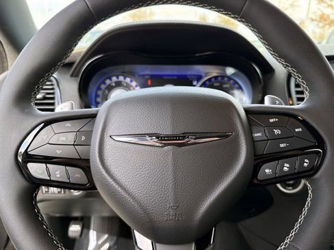 Used 2023 Chrysler 300 S w/ Comfort Group image 27