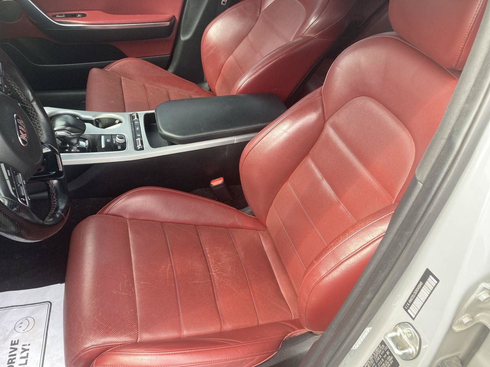 Used 2018 Kia Stinger GT2 AWD/4WD image 12
