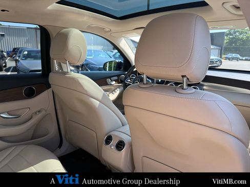 Certified 2022 Mercedes-Benz GLC 300 GLC 300 w/ Multimedia Package Lite image 27