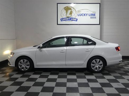 Used 2017 Volkswagen Jetta S image 7