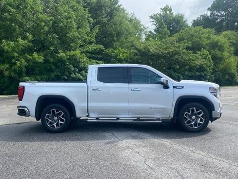Used 2023 GMC Sierra 1500 SLT w/ SLT Premium Package AWD/4WD image 2