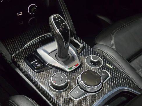 Used 2022 Alfa Romeo Stelvio Quadrifoglio w/ Active Assist Plus Package image 15