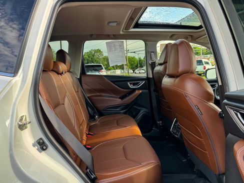 Used 2020 Subaru Forester Touring AWD/4WD image 11