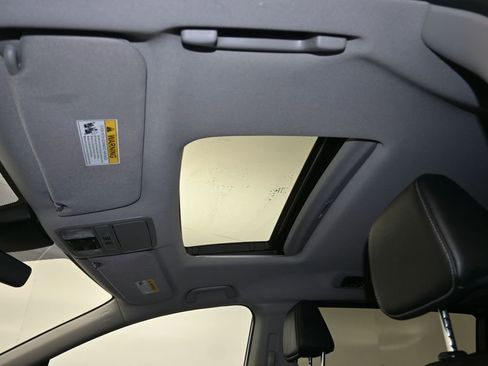Used 2024 Honda Odyssey EX-L image 21