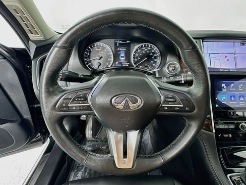 Used 2019 INFINITI Q50 Luxe w/ Essential Package (3.0T Luxe) image 11