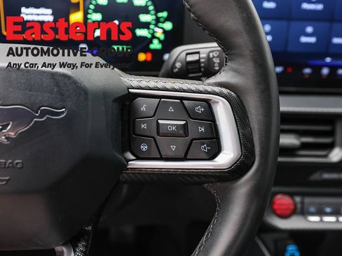Used 2025 Ford Mustang Coupe RWD image 16