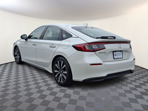 Used 2024 Honda Civic EX-L image 4