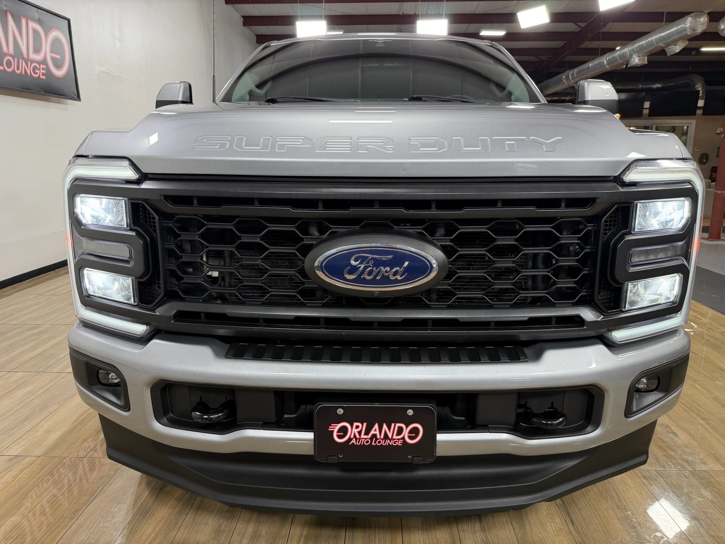 Used 2023 Ford F250 Lariat w/ Sport Appearance Package AWD/4WD image 2