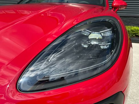 Used 2026 Porsche Macan image 14