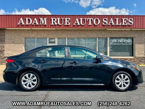 Used 2023 Toyota Corolla LE image 1