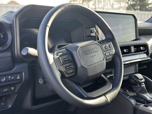 Used 2025 Toyota Land Cruiser image 16