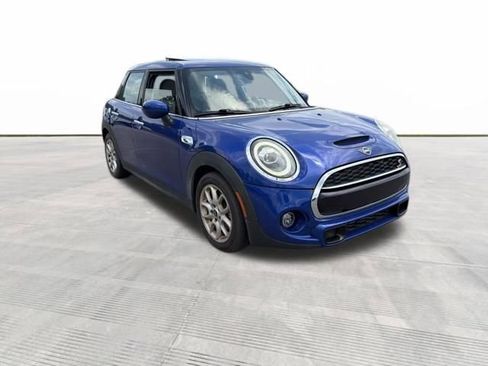 Used 2020 MINI Cooper S w/ Signature Upholstery Package FWD image 9