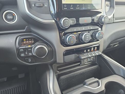 Used 2022 RAM 1500 Big Horn w/ Night Edition AWD/4WD image 25