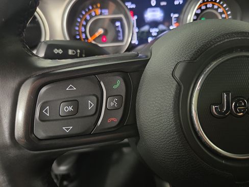 Used 2018 Jeep Wrangler Unlimited Sport S AWD/4WD image 16